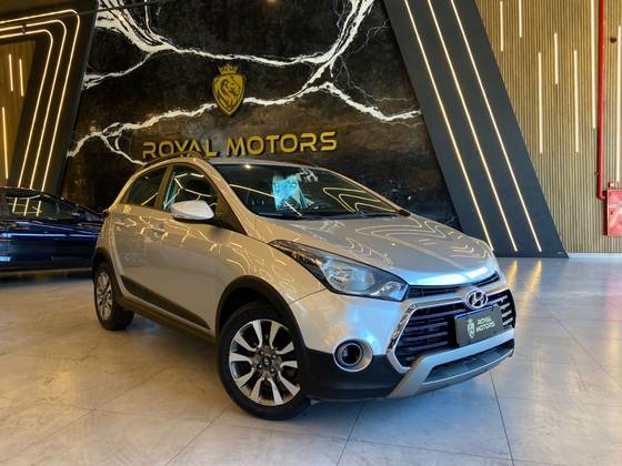 HYUNDAI HB20X 1.6 16V STYLE FLEX 4P AUTOMÁTICO